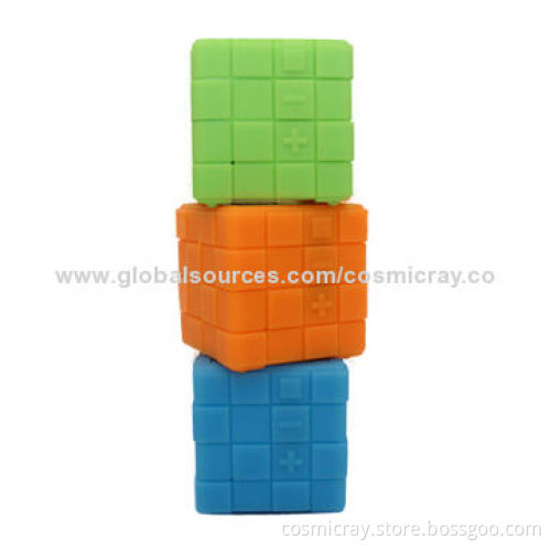 Bluetooth speaker, classical design, customizable colors